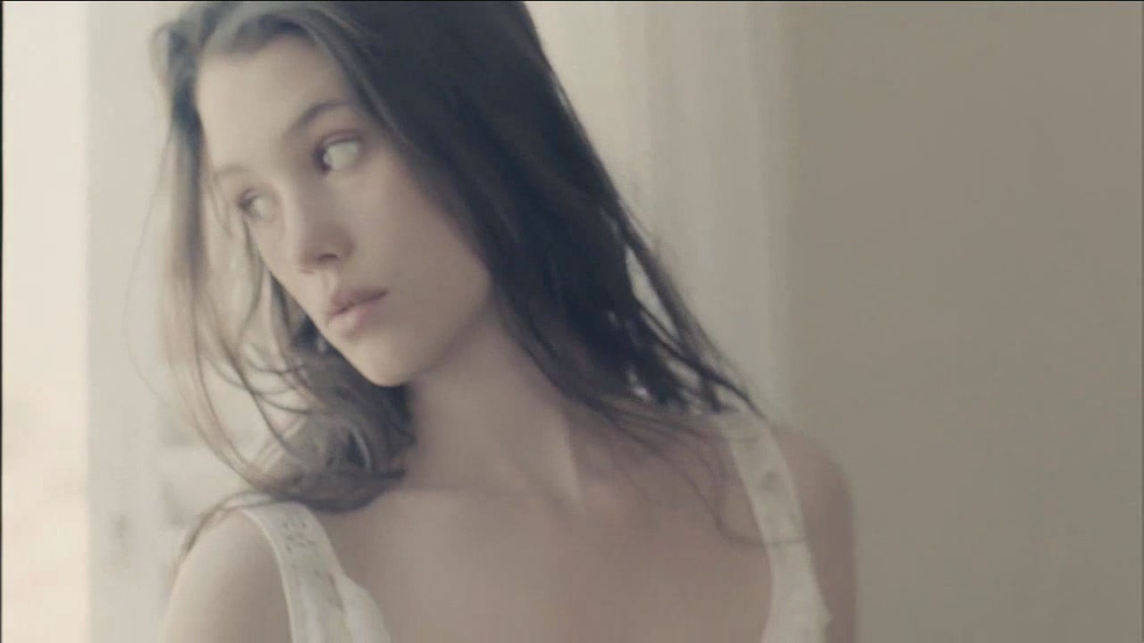 阿斯特丽德·伯格斯·弗瑞斯贝/Astrid Berges-Frisbey-2-1